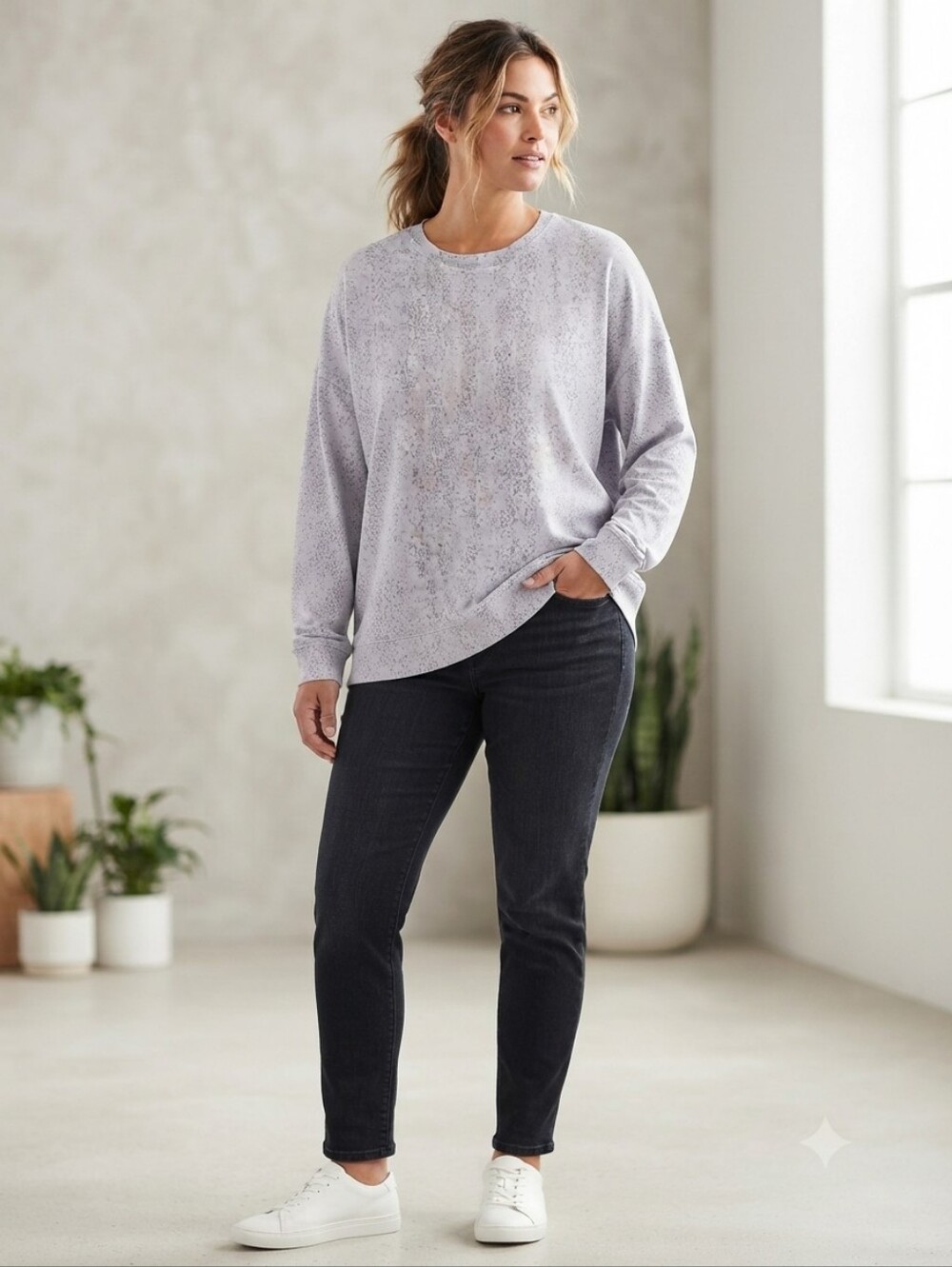 Athleta Women's Studio To Street Animal Print Oversized Sweatshirt Size XL Gray